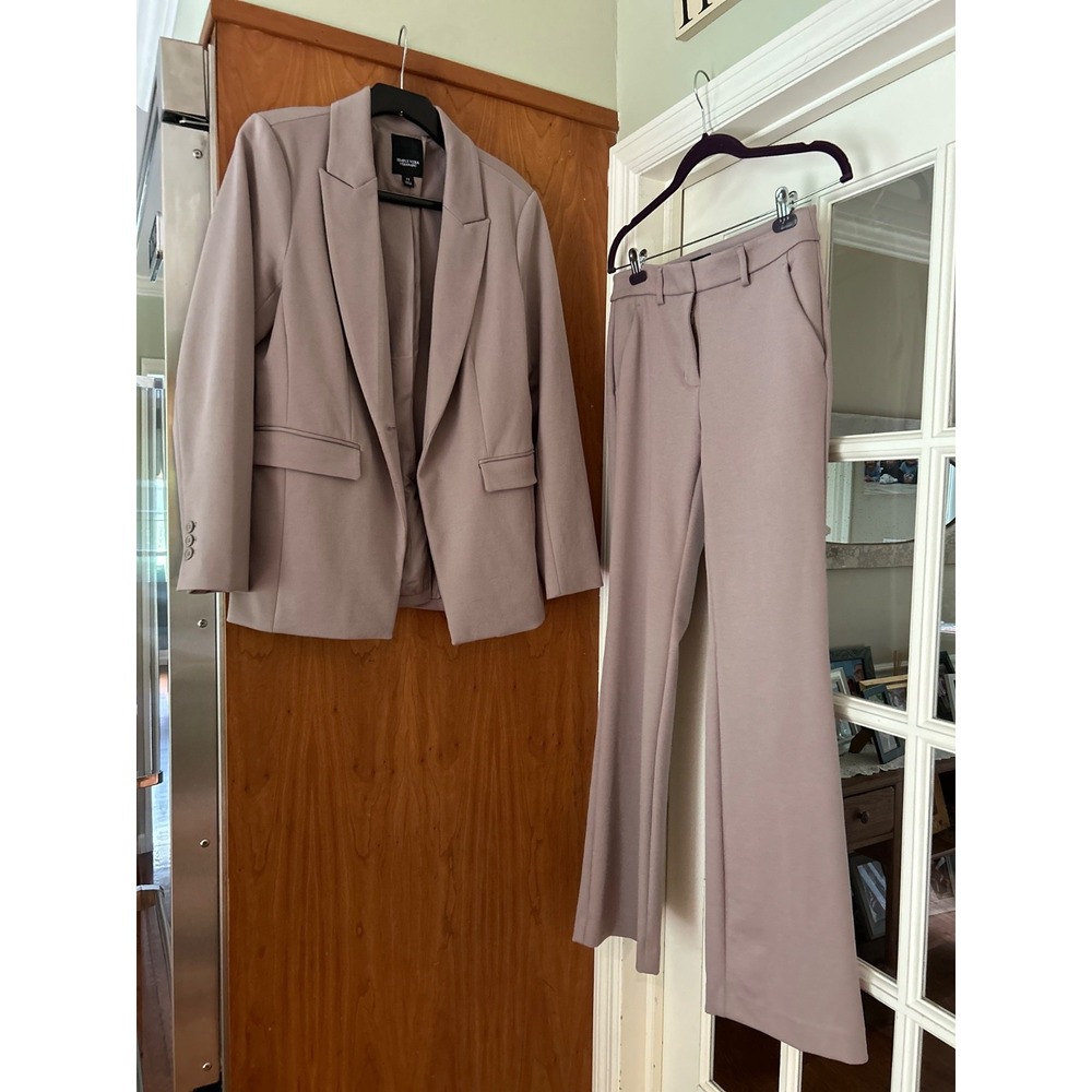 EUC Simply Vera Wang Blazer Jacket Women's Medium Basha Brown Stretch READ